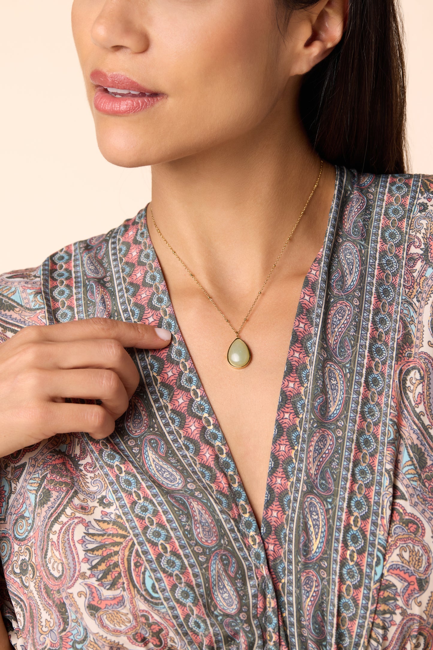 Green Jade Pendant Necklace for Luck & Prosperity