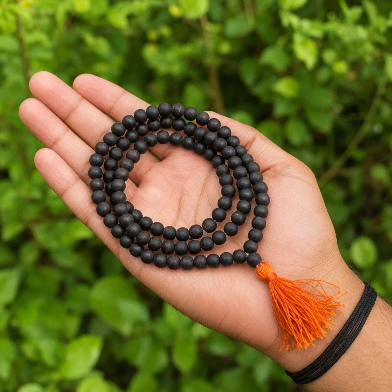 Karungali Mala – Natural Ebony Wood, Rooted in Tradition